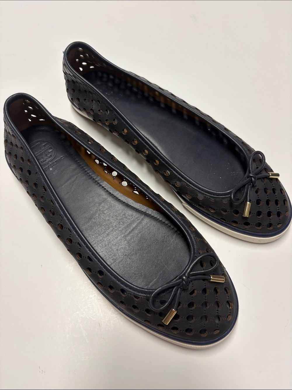 Tory Burch Women's navy Perforated Ballet Flats with Bow women’s 8.5